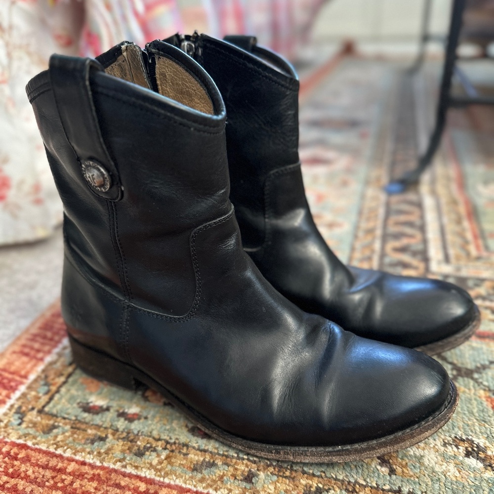 Frye Boots Melissa Button Short Western Cowboy Size 8 1/2